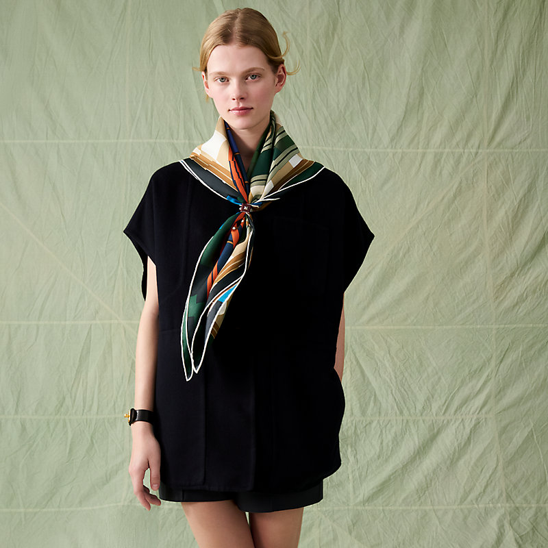 HERMES Camails スカーフ Seidentuch 90 Camails à Carreaux - Blau | Hermès Deutschland